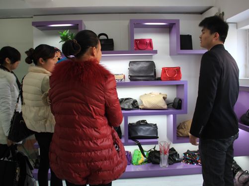 如何开好一家小型干洗店  开店技巧大了解