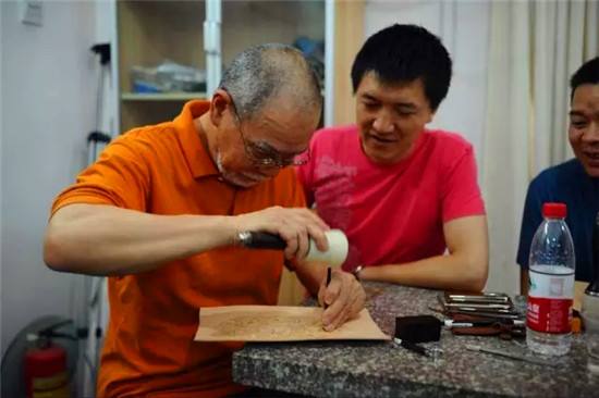 刘师傅皮革养护