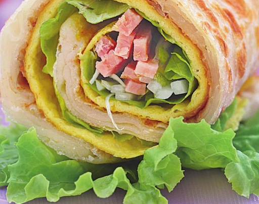 开家卷饼店一年赚多少钱？年入20万，回报周期仅10个月
