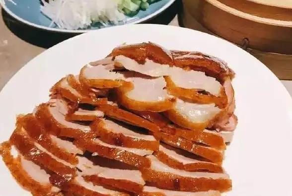 抚顺开家烤鸭店一年赚多少钱？年利润16.8万4个技巧