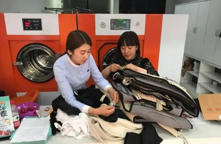 干洗店加盟连锁排名哪个好点