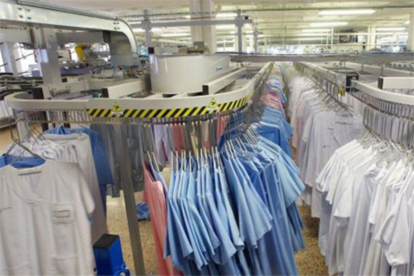 开洗衣店设备清单：加盟安涤洗衣必备工具一览