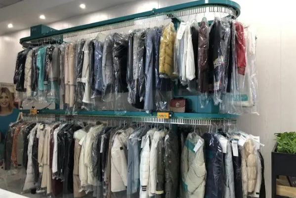 干洗店加盟具体需要多少钱一个月呢