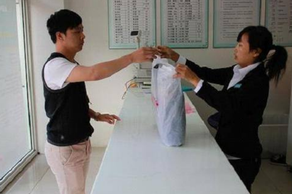 洁净美干洗店加盟：稳定收益，低风险，邀您共享商机!