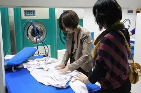 芬芳洗衣店