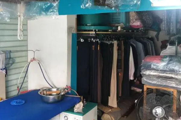 卡丽斯干洗店