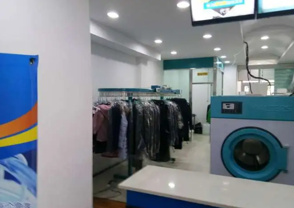阳春干洗店