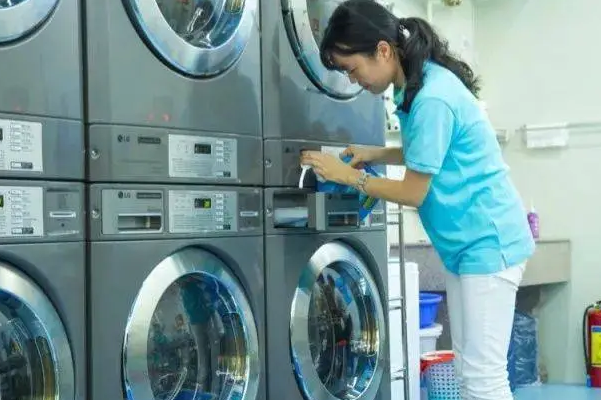 水晶干洗店