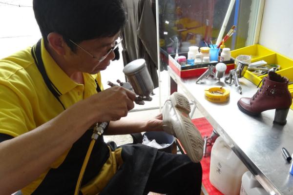 比洁仕洗鞋