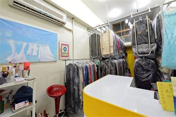 滨江洗衣店加盟，创业致富捷径，开店轻松迈向成功