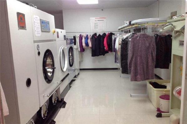 杨子洗衣加盟，拥有品牌支持，成功开店无压力