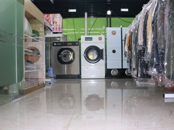 华鑫干洗店