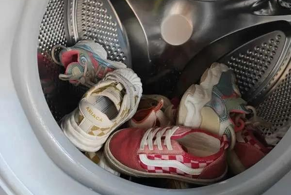 洗衣洗鞋
