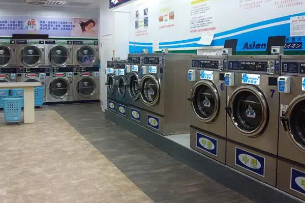 全自动洗衣店加盟费多少钱