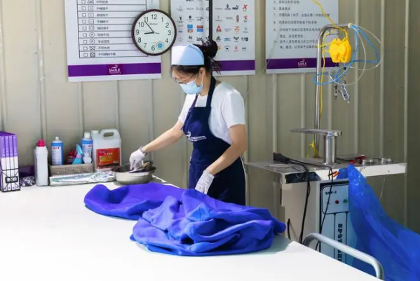 诚心干洗店