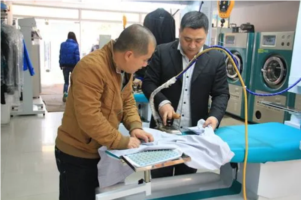 爱心洗衣