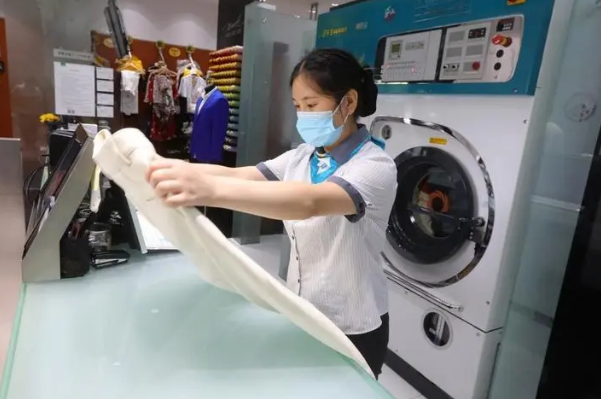 钰洁洗衣加盟，一站式开店服务，低风险高回报的创业良机!