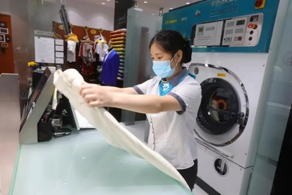 顺记洗衣加盟，创业开店的理想选择，轻松实现财富梦想