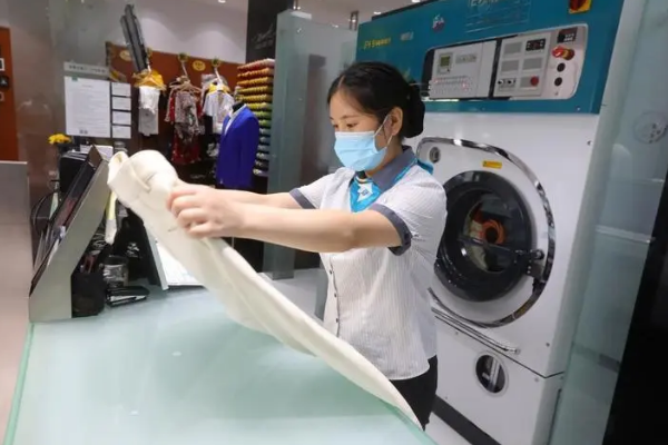加盟爱玲干洗店的利润模型，揭示潜在收益