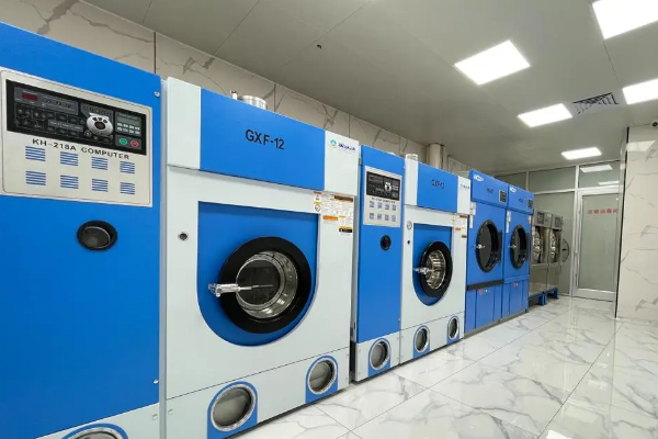 专业设备支持，家乐洗洗衣店加盟的高效服务
