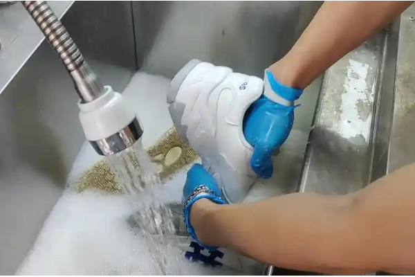 布莱特洗鞋大师