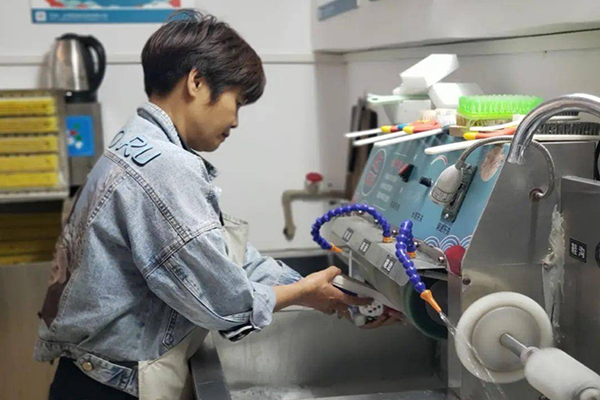 浣洗洗鞋工厂加盟利润如何？一年收益多少？揭秘真相
