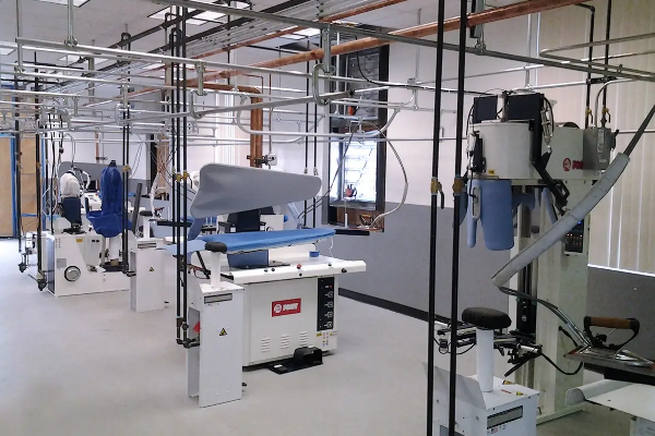胜洁干洗加盟成功案例：看他们如何成功？