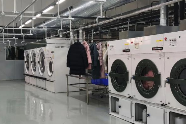 洗衣店设备性价比高，胖虎洗衣加盟设备采购建议
