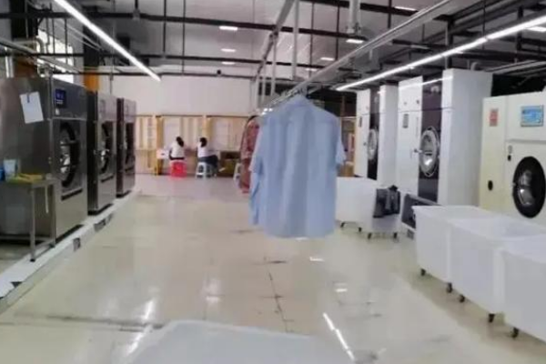 洁净洗衣洗鞋