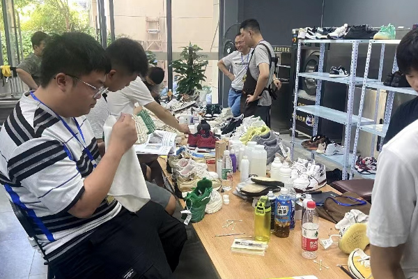 柒喜洗鞋馆