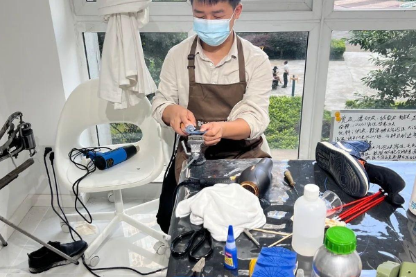 洗功夫洗鞋