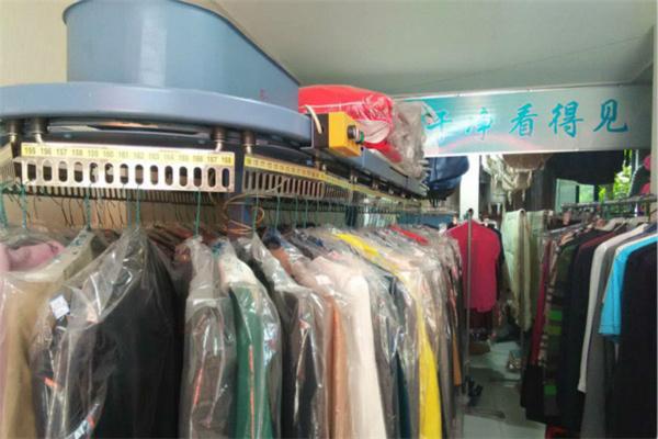 洁神干洗店加盟费多少？低投资成本，高收益回报